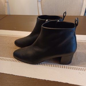 Everlane The Day Black Leather Booties Boots Sz. 10.5